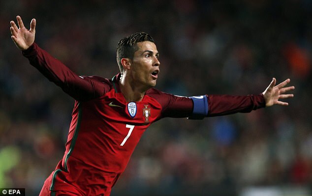 Video kết quả Bồ Đào Nha vs Hungary: Ronaldo lập cú đúp siêu phẩm
