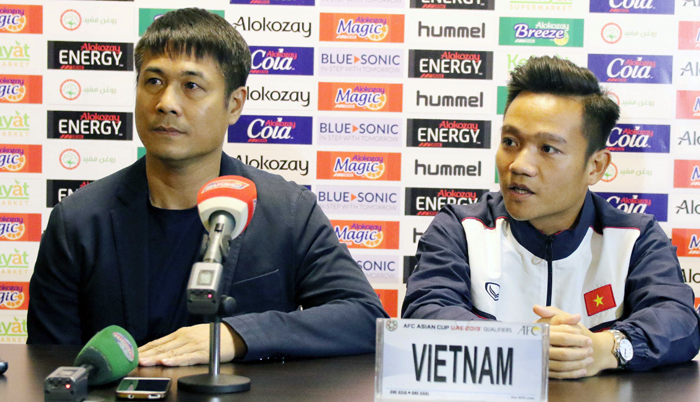 HLV Hữu Thắng nể đồng nghiệp từng dự World Cup của Afghanistan