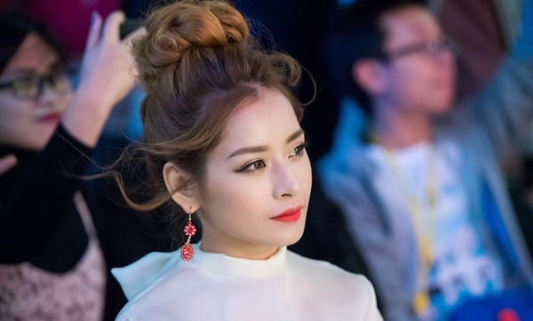 Khó rời mắt trước vẻ đẹp thanh thoát của Chi Pu