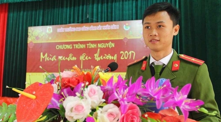 5 thầy giáo công an điển trai, đa tài được mọi người ngưỡng mộ