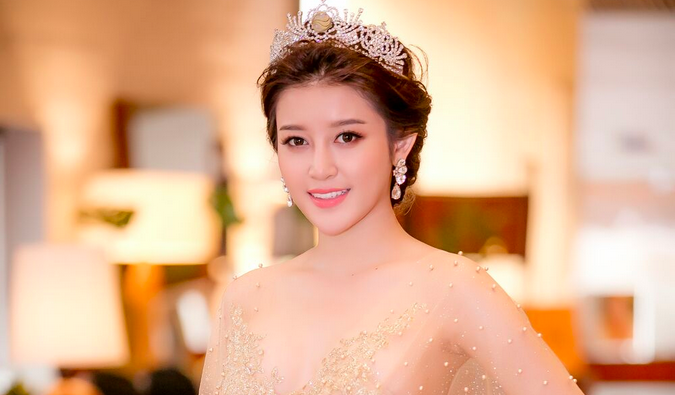 Á hậu Huyền My chính thức đại diện Việt Nam tại 'Hoa hậu Hoà bình Quốc tế 2017'