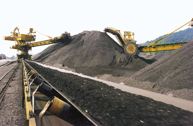 Nợ 100.000 tỷ đồng, Tập đoàn Than – Khoáng sản VN giấu 'bí mật kinh doanh'?