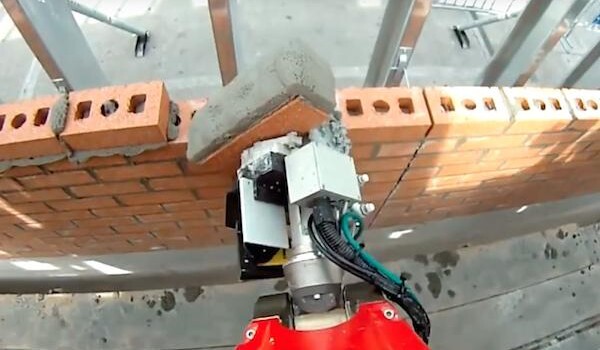Xem robot xây tường thần tốc, nhanh gấp 3 lần thợ nề