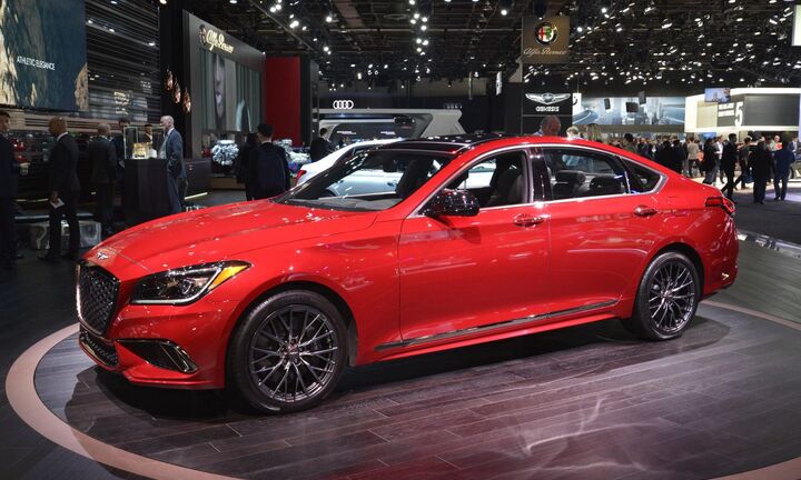 Genesis G80 Sport 2018 trong 'bộ áo' đỏ rực rỡ