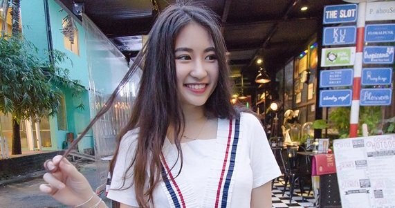 Chân dung con gái xinh đẹp, đa tài của nghệ sĩ Tạ Minh Tâm