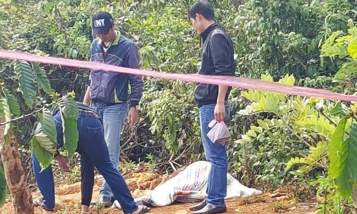 Người đàn ông chết bên khẩu súng tự chế