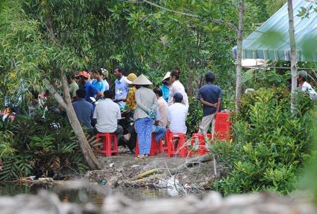 Thiếu nữ tự tử sau khi tố hàng xóm hiếp dâm: Quyết định bất ngờ của công an