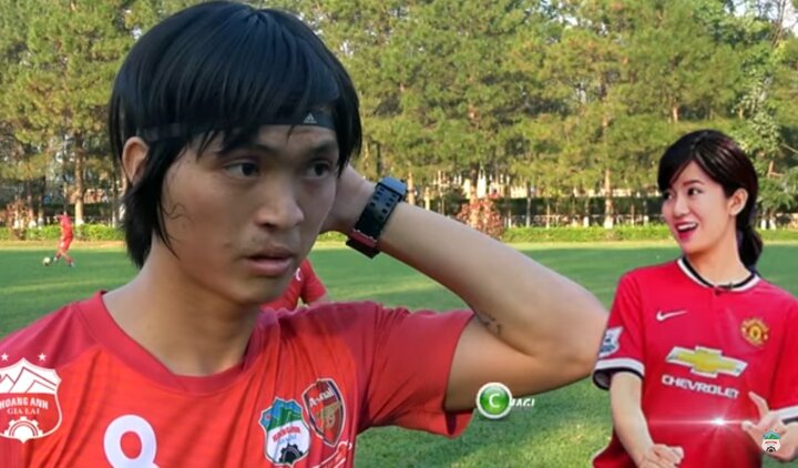 Video: Tuấn Anh khiến hot girl Tú Linh MU té ngửa