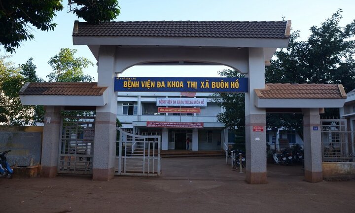 Bắt nam thanh niên vào bệnh viện rạch túi lấy tài sản