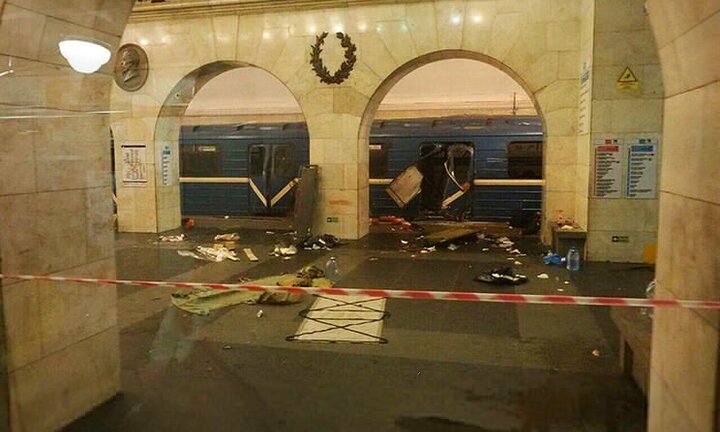 Anh hùng cứu nhiều người thoát chết trong vụ nổ ga tàu điện ngầm ở Nga