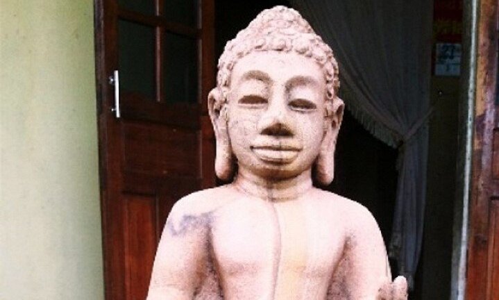 Pho tượng phật nguyên khối đào được ở Huế chỉ là đồ giả cổ
