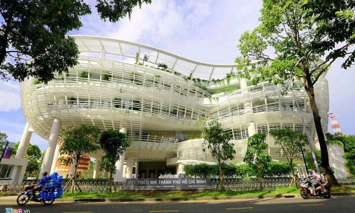 Nhà thiếu nhi có kiến trúc hình con thuyền ở TP.HCM