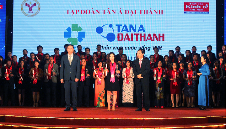 Tân Á Đại Thành nhận giải thưởng Thương hiệu mạnh Việt Nam lần thứ 7
