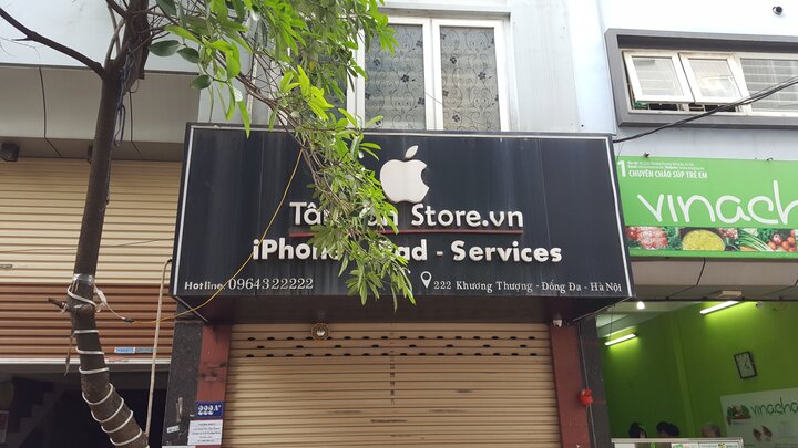 Bị cấm sử dụng logo Apple, các cửa hàng sử dụng trái phép iPhone tìm cách lách luật