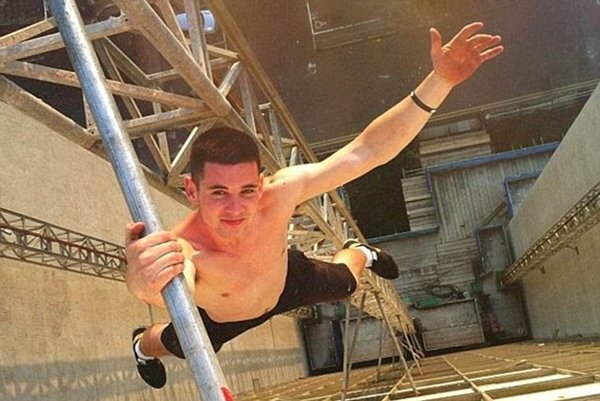 Những kẻ mạo hiểm nhất thế giới thách thức tử thần thế nào?