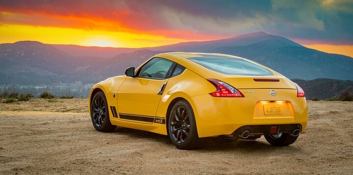 Nissan 370Z Heritage Edition 2018 phiên bản đặc biệt đẹp khó cưỡng