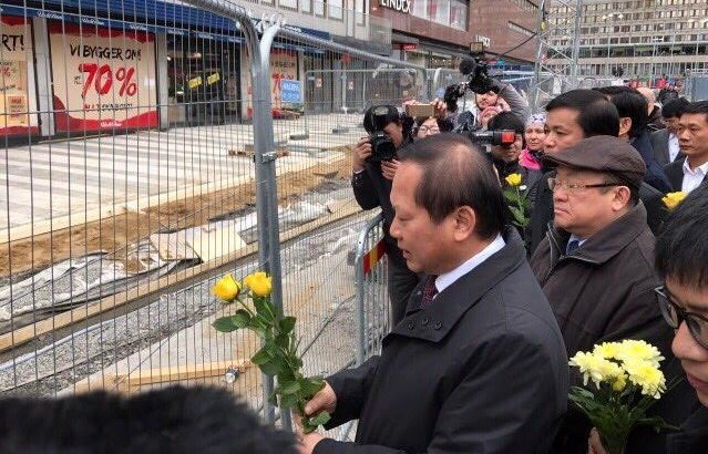 Bộ trưởng Trương Minh Tuấn chia buồn với nạn nhân khủng bố Thuỵ Điển