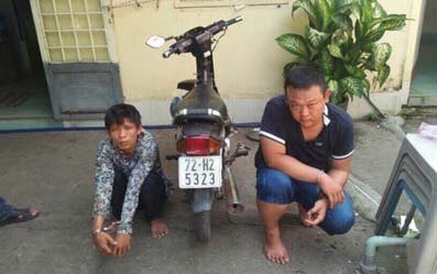 Bị truy đuổi 20km, tên cướp cùng đường vung dao chém xối xả trinh sát đặc nhiệm