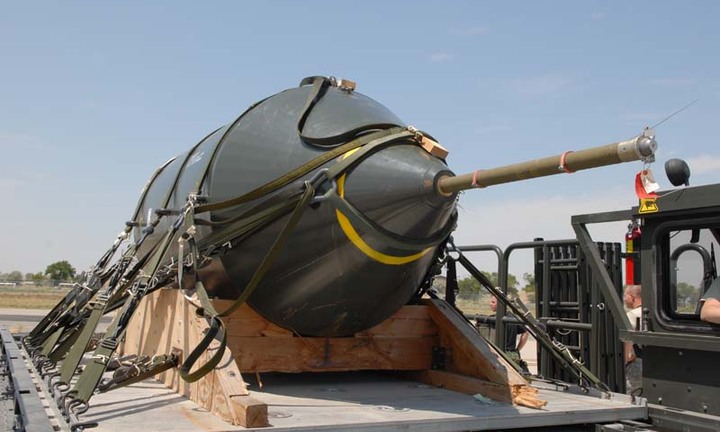 Quả bom khổng lồ trên núi Chúa: Ly kỳ chuyện xử lý ‘mẹ của các loại bom’