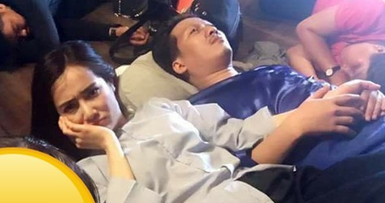 Trường Giang nằm bên Nhã Phương ở phim trường giữa ồn ào rạn nứt