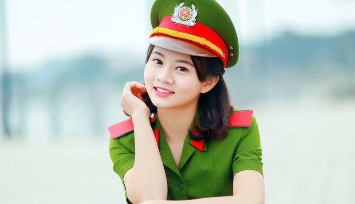 14 nam thanh, nữ tú tài năng nhất Cao đẳng cảnh sát nhân dân I
