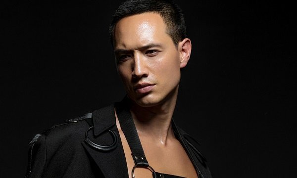 Kim Lý 'lột xác' bụi bặm, cá tính với thân hình quyến rũ