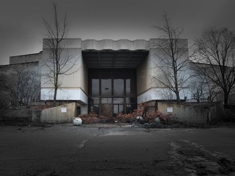 Giật mình cảnh hoang tàn bên trong nhiều trung tâm mua sắm ở Mỹ