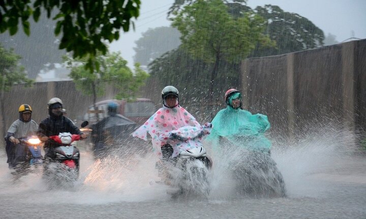 Thời tiết hôm nay 18/4: Tin mới nhất áp thấp nhiệt đới và mưa dông ở miền Bắc