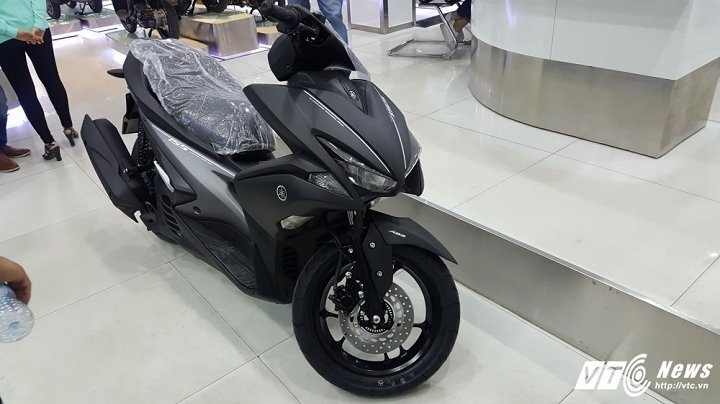 Yamaha NVX hết sốt, Honda SH miệt mài giảm giá
