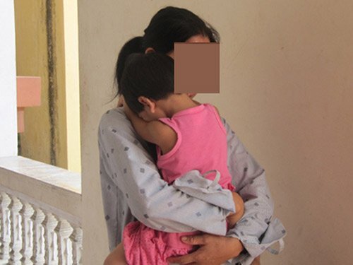 Bé gái 5 tuổi bị xâm hại tình dục ở Vĩnh Long