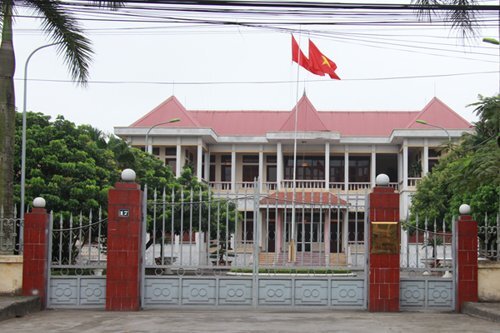 Cả nhà làm quan: Phó Thủ tướng Trương Hòa Bình yêu cầu kiểm tra làm rõ