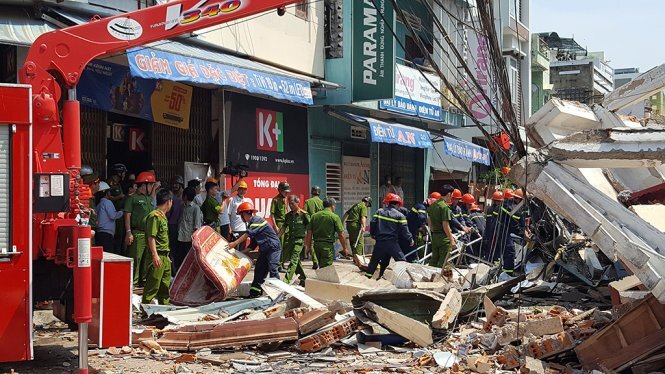 Sập nhà 2 tầng ở Bình Định, cụ ông 84 tuổi văng ra đường chết thảm