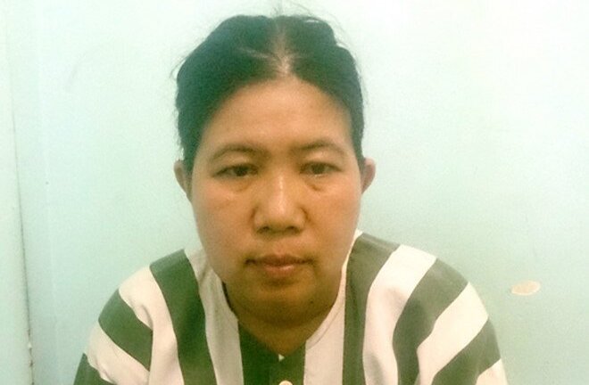 Bắt 'nữ pháp sư' hô biến tiền, vàng thành giấy vụn