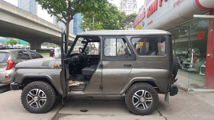 Chiêm ngưỡng vẻ đẹp Nga - UAZ Hunter giá 390 triệu đồng