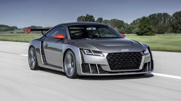 Nghịch lý Audi TT giảm sốc 580 triệu đồng, siêu xe vẫn tăng giá ầm ầm