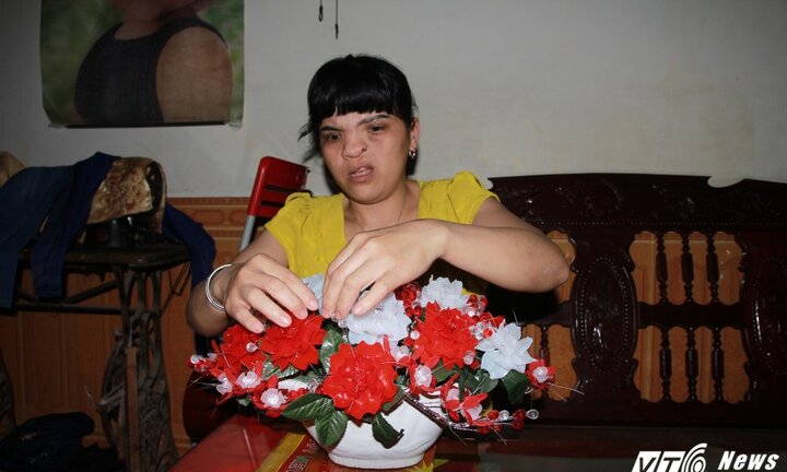 Chuyện tình đặc biệt và khó tin của hai số phận mang 'dòng máu dioxin' ở Nghệ An