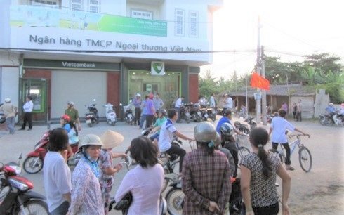 Dùng súng cướp ngân hàng ở Trà Vinh: Vietcombank nói gì?