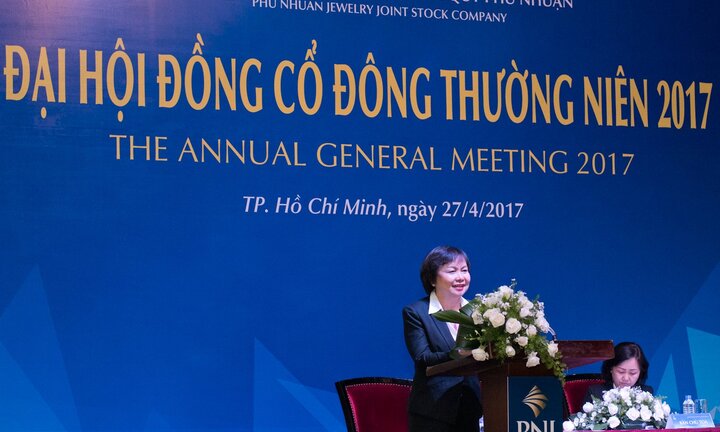 Năm 2016 PNJ đã đóng góp cho hoạt động từ thiện khoảng 6 tỷ đồng trên tổng doanh thu 8.720 tỷ.