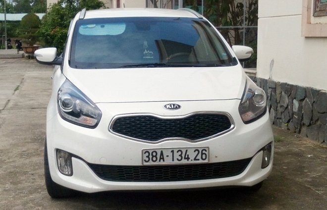 Tài xế ôtô tông ngã thai phụ rồi tăng ga bỏ chạy