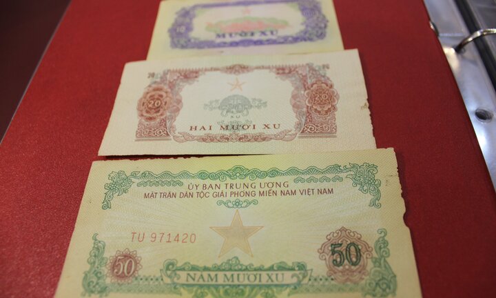 Bộ sưu tập tiền cổ giá bạc tỷ ở Hà Nội