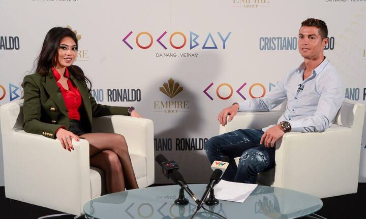 Ronaldo lên Facebook khoe mua nhà tại Việt Nam