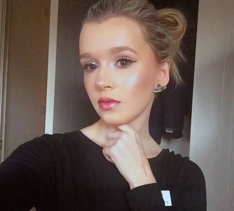 Cô gái mua nhà nhờ gặp người lạ mỗi tối