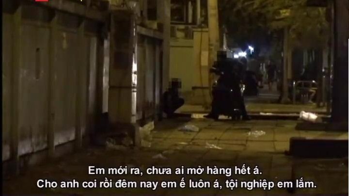 Video: Gái bán dâm công khai chèo kéo khách trên phố Sài Gòn
