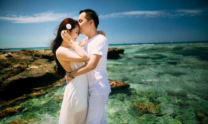 Ảnh cưới lãng mạn chụp tại đảo Lý Sơn của chàng cảnh sát trẻ Hà Tĩnh