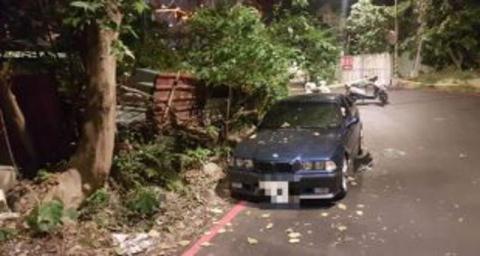 'Mây mưa' trên BMW, cặp đôi chết vì ngạt khí