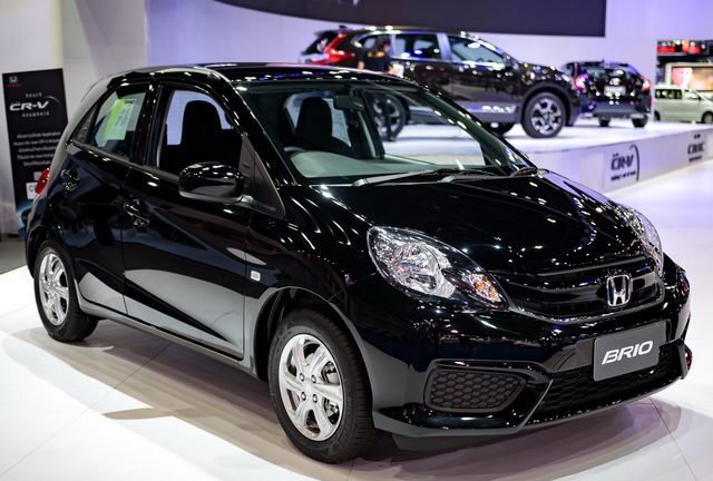 Ô tô nhỏ giá rẻ Honda Brio chỉ từ 324 triệu đồng