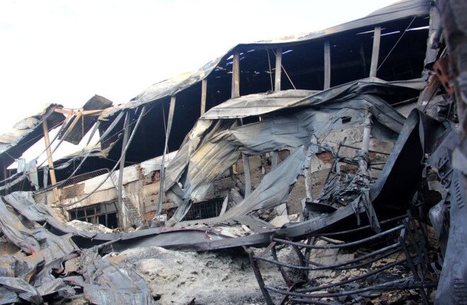 170 cảnh sát chữa cháy xưởng sản xuất bao bì ở TP.HCM