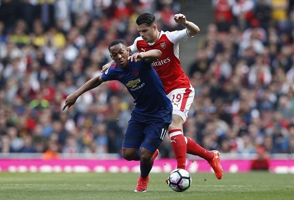 Có thật MU buông Ngoại hạng Anh, coi thường Arsenal?