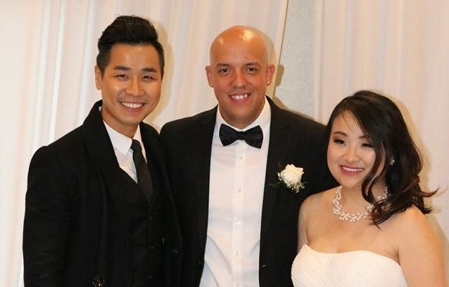 Xúc động khoảnh khắc Nguyên Khang thay cha đưa em gái vào lễ đường