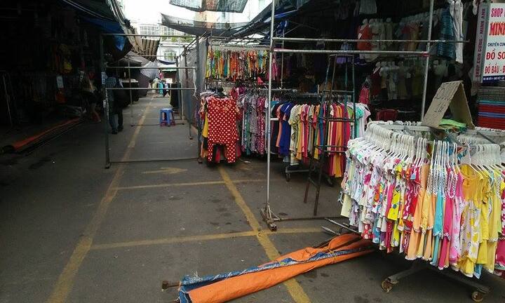 Cả nước dẹp loạn vỉa hè: Phường An Bình xẻ lòng đường... làm chợ?